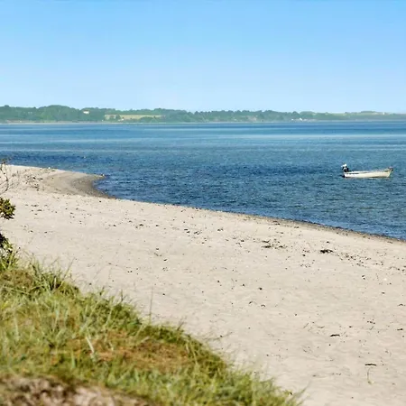 8876-glesborg-strandvejen-43 Fjellerup Strand