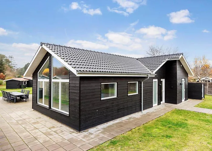 8876-glesborg-strandvejen-43 Feriehus *